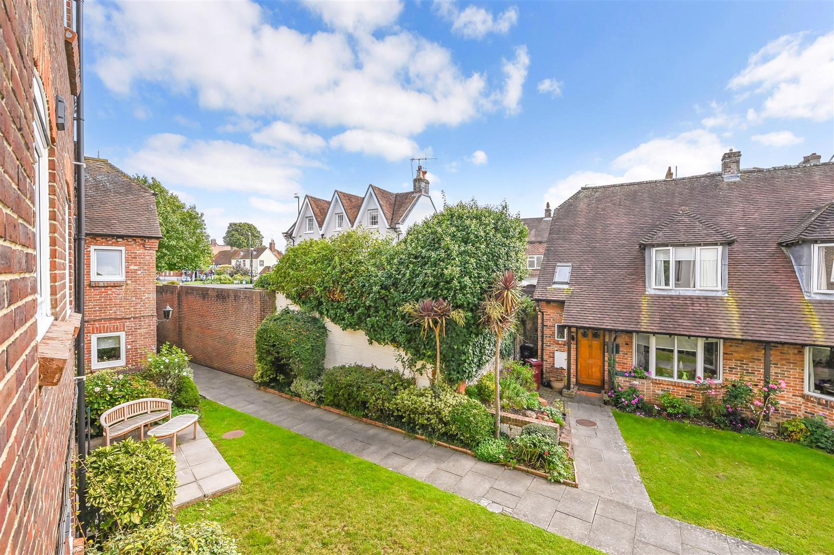 Henty Gardens, Chichester Charles Peck